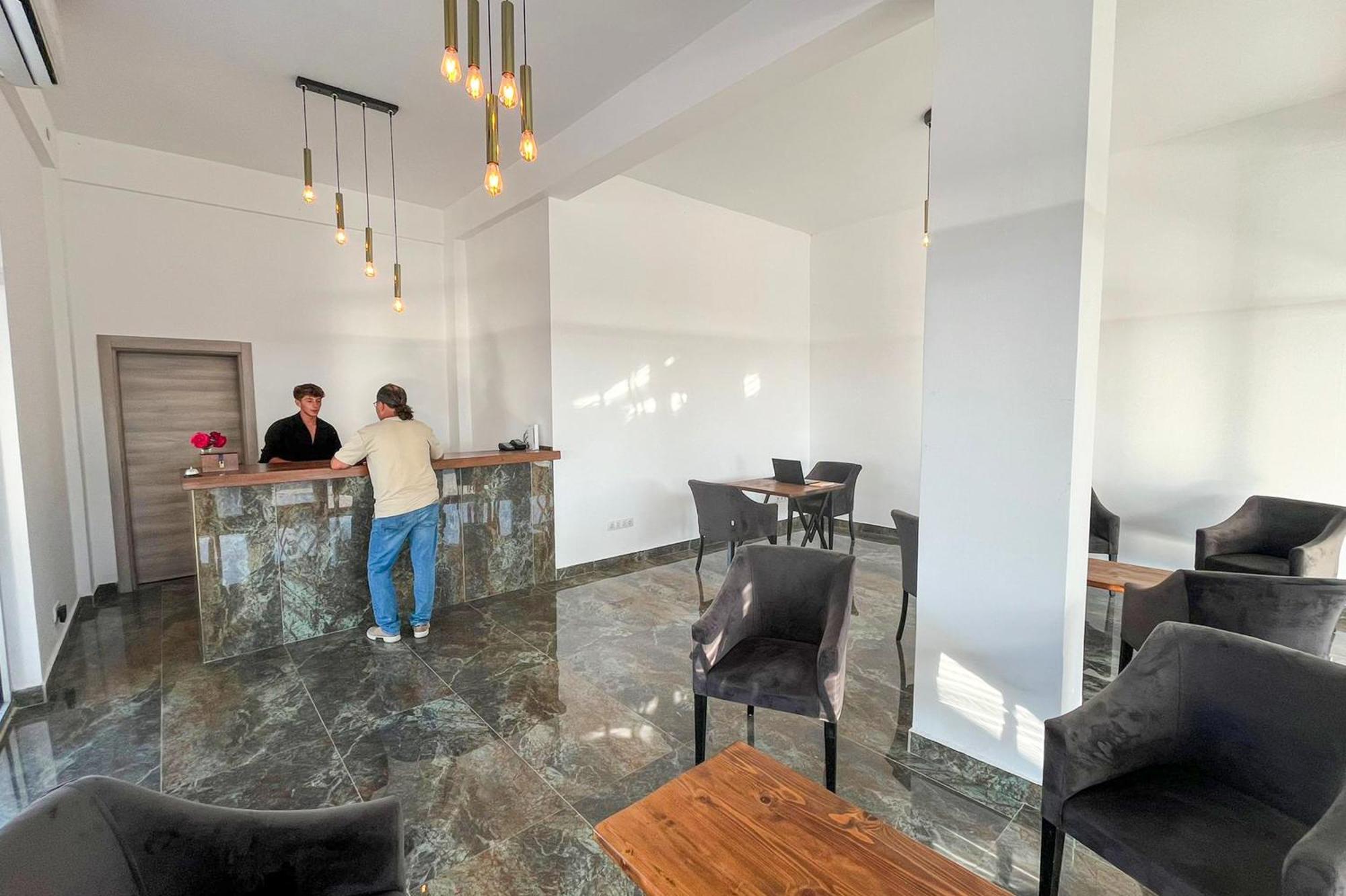 Milas Ni Marin Hotel מראה חיצוני תמונה